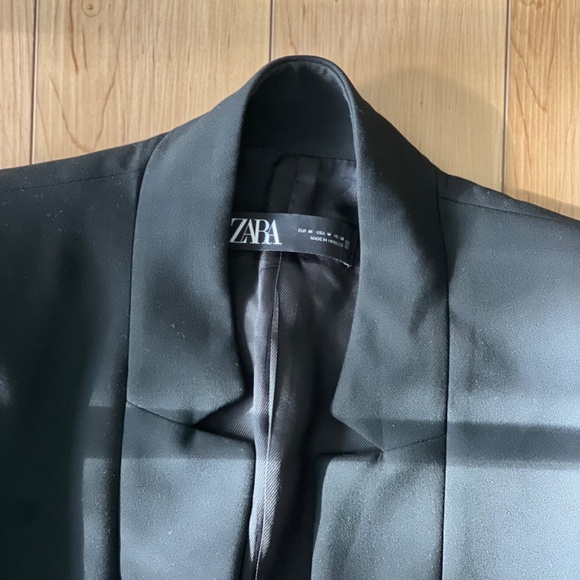 Black Zara Blazer - Picture 2 of 3